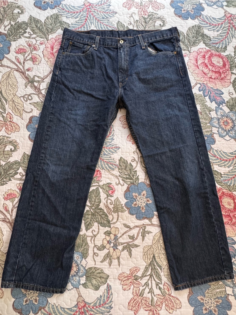 Newly Discontinued Levi’s 569 Classic Men's Dark Blue Denim Jeans